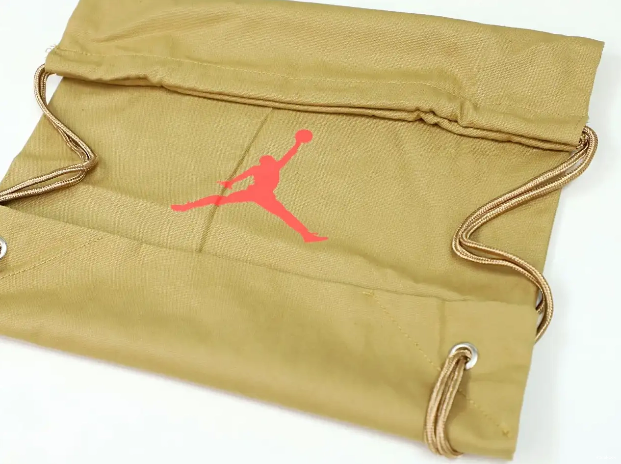 x Jordan Retro SP Khaki